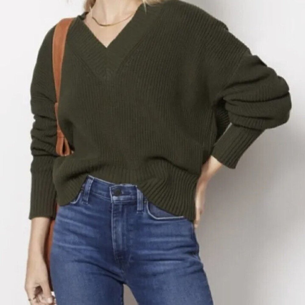 Pistola Womens Olive‎ Green Slouchy V-Neck Ribbed Cableknit Sweater Size XS New